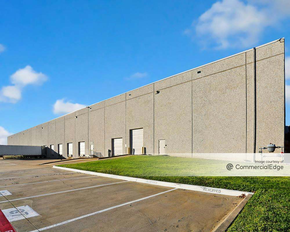 1111 Valley View Lane, Irving, TX Industrial Space